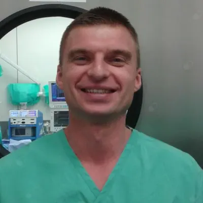 dr n. med. Maciej Sebastian, chirurg